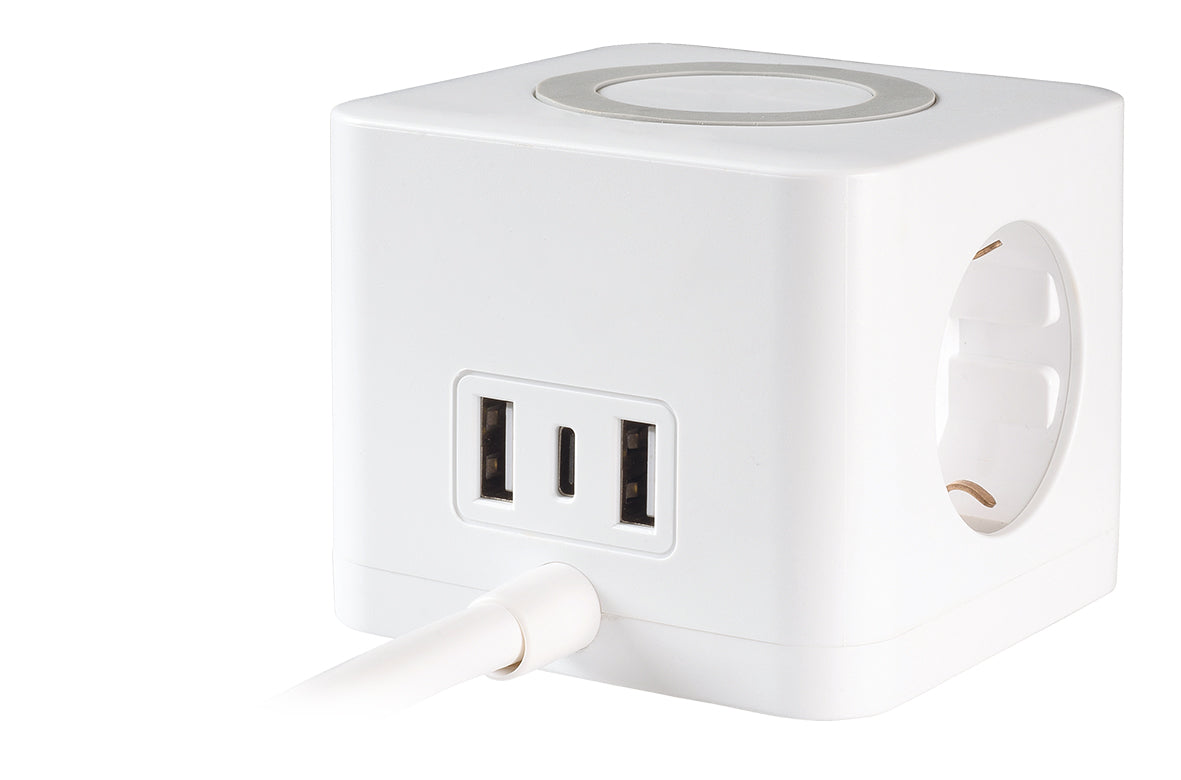 3fach Steckdosenwürfel mit 2× USB-A + 1× USB-C